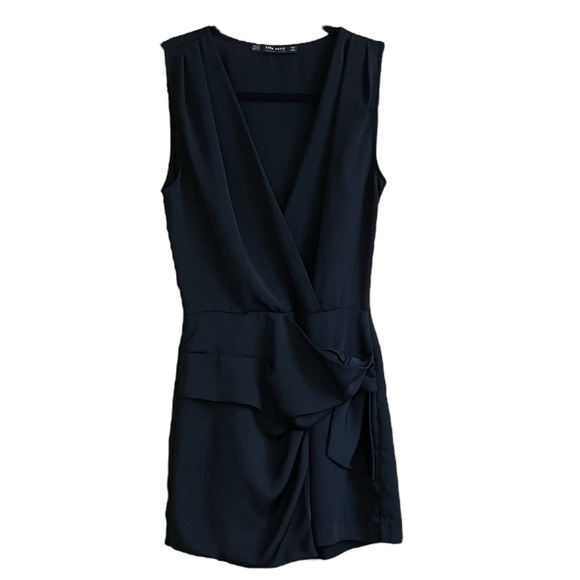 Zara Black Sleeveless V-Neck Jumpsuit - Picture 1 of 4